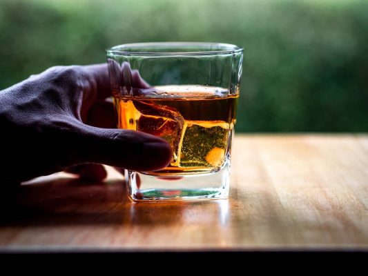 Tolerancja na alkohol: przyczyny szybkich zmian