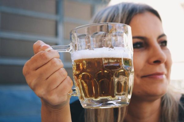 Dlaczego alkoholik kłamie: poczucie wstydu
