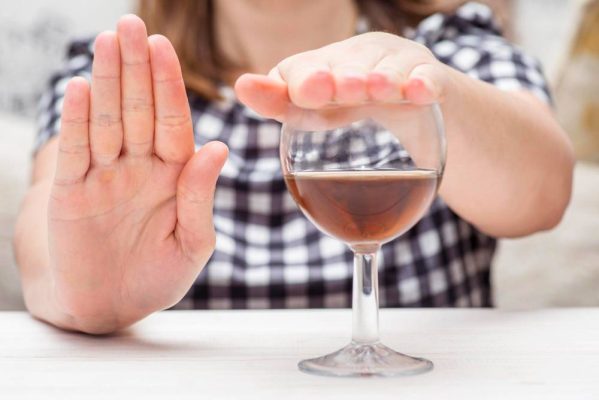 Domowe sposoby na obrzydzenie alkoholu: Praktyczne porady